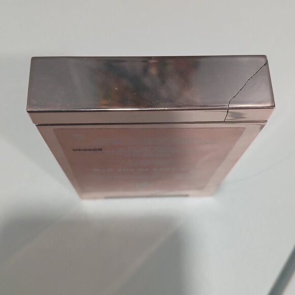 Patrick Ta blush - She Goes to the Gym - Picture 3 of 3